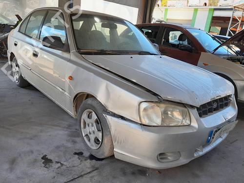 Left mirror HYUNDAI ACCENT II (LC) 1.3 | BP10501122C26 