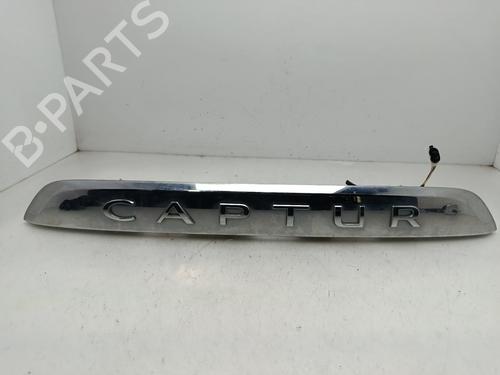 Used Licence plate light RENAULT CAPTUR I (J5_, H5_) [2013-2026]  32199149