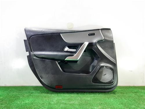 Türverkleidung links vorne MERCEDES-BENZ A-CLASS (W177) A 180 d 