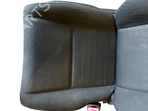 Right front seat RENAULT MEGANE III Hatchback (BZ0/1_, B3_) 1.2 TCe (BZ2B, BZ11) | BP31571560C16 