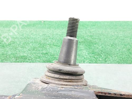 Braccio di sospensione anteriore destra LAND ROVER DISCOVERY III (L319) 2.7 TD 4x4 | BP18238496M13