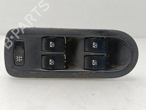 Used Left front window switch Left front window switch 39428017 39428017