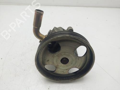 Used Steering pump FORD FIESTA V (JH_, JD_) [2001-2014]  21209411