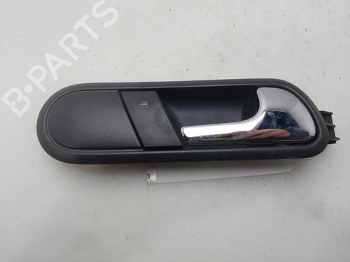Used Front right interior door handle Front right interior door handle 38047463 38047463