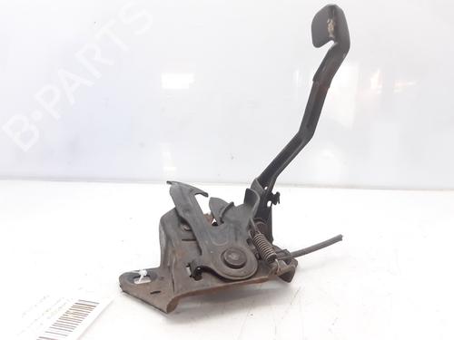 Used Hood lock CHRYSLER VOYAGER IV (RG, RS) 3.3 AWD (174 hp) 8765995
