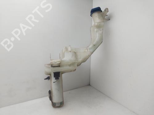 Used Windscreen washer tank Windscreen washer tank 37026484 37026484