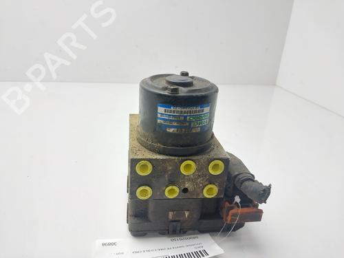 Used ABS pump HYUNDAI SANTA FÉ I (SM) 2.0 CRDi (113 hp) 30913694