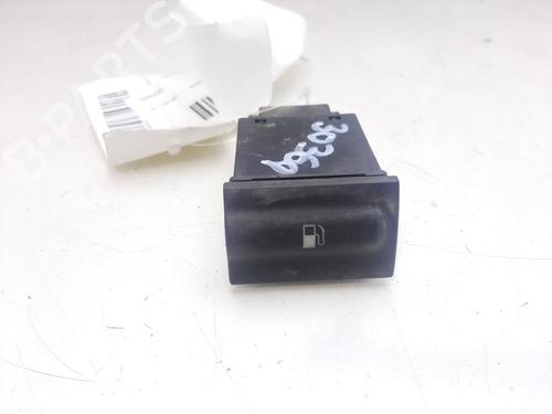 Used Switch SKODA OCTAVIA I (1U2) 1.9 TDI (90 hp) 16419405