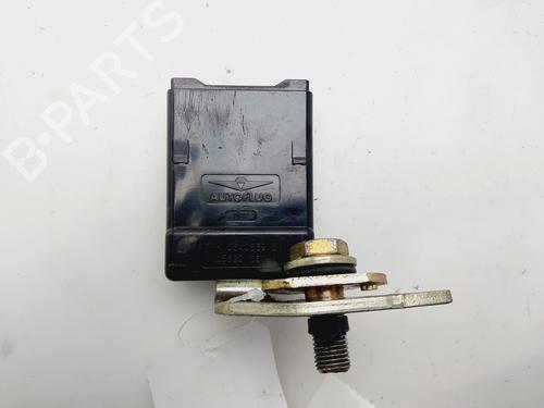 Used Seat buckle BMW 5 (E34) 525 i 24V (192 hp) 31153850