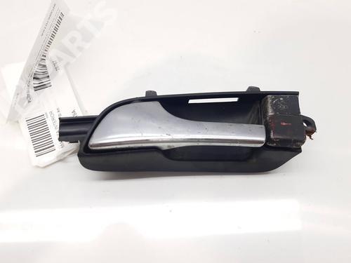 Used Front left interior door handle Front left interior door handle AUDI A3 (8P1) 1.6 FSI (115 hp) 10862215 10862215