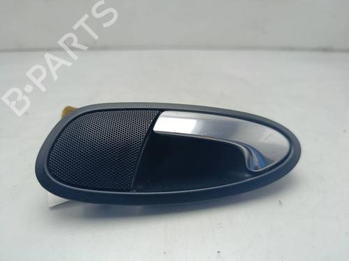 Venstre bagtil invendig håndtag Venstre bagtil invendig håndtag SEAT LEON (1P1) 1.9 TDI (105 hp) 39881672 39881672