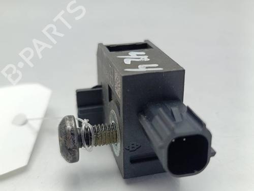 Electronic sensor CHEVROLET CRUZE (J300) 2.0 CDI | BP39644974M84 - Image 2
