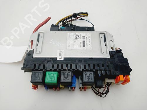 Used Fuse box MERCEDES-BENZ S-CLASS (W220, V220) S 320 CDI (220.025, 220.125) (204 hp) 31978931