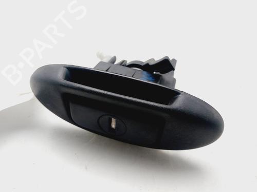 Tailgate handle RENAULT MEGANE I Classic (LA0/1_) 1.9 dCi (LA05, LA1F) 7700430224 |