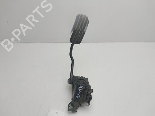 pedal-nissan-primastar-van-x83-2002-32865578 main image