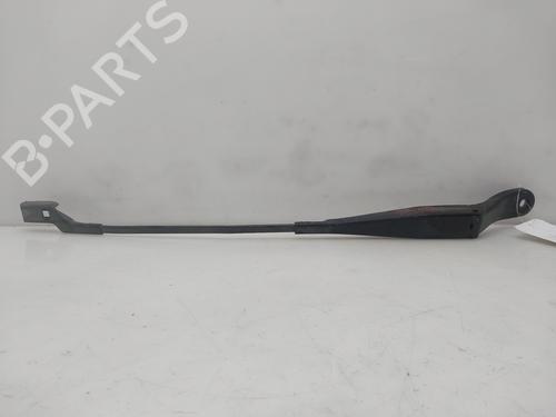 Used Front windshield wiper arm Front windshield wiper arm 36839952 36839952