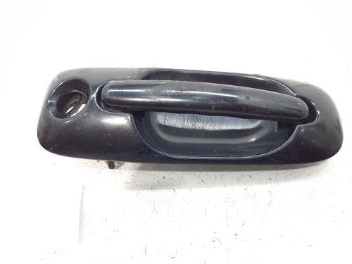 Used Front left exterior door handle CHRYSLER VOYAGER IV (RG, RS) 2.5 CRD (141 hp) 8328046