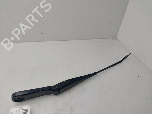 Used Front windshield wiper arm Front windshield wiper arm BMW 1 (F40) 116 d (116 hp) 34343638 34343638