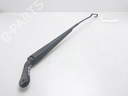 Used Front windshield wiper arm Front windshield wiper arm 37281956 37281956