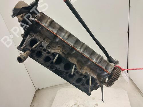 Used Cylinder head Cylinder head 37413749 37413749
