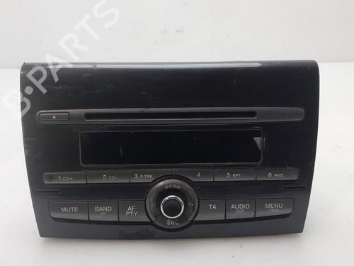 Used Radio FIAT BRAVO II (198_) 1.9 D Multijet (198AXB1A) (120 hp) 18070525