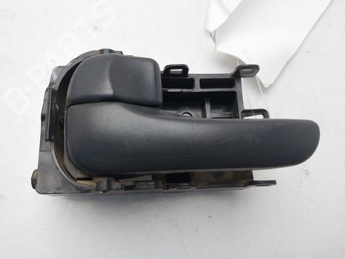 Venstre bagtil invendig håndtag Venstre bagtil invendig håndtag NISSAN ALMERA TINO (V10) [1998-2006] 33941802 33941802