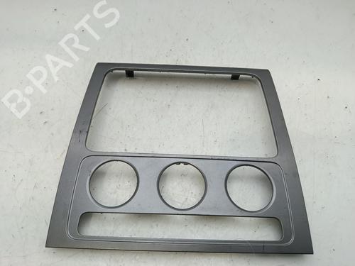 Mittelkonsole VW TOURAN (1T1, 1T2) [2003-2011]  31881764