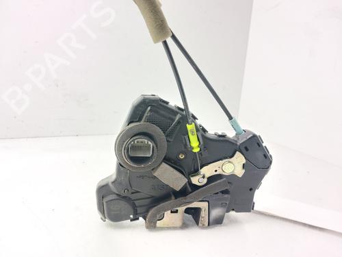 Used Front left lock TOYOTA COROLLA (_E12_) 1.6 VVT-i (ZZE121_, ZZE121R) (110 hp) 31093690