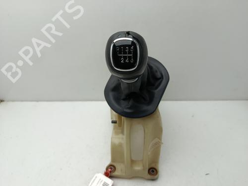 Used Gear lever KIA SPORTAGE III (SL) 1.7 CRDi (116 hp) 30738124
