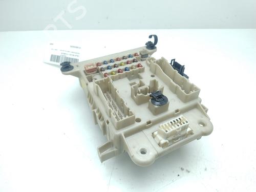 Fuse box TOYOTA RAV 4 II (_A2_) 2.0 4WD (ACA21, ACA20) | BP25364469E1 
