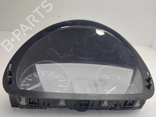 Used Instrument cluster Instrument cluster MERCEDES-BENZ SPRINTER 3,5-t Van (B906) [2006-2020] 33625487 33625487