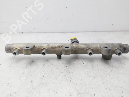 Used Injection rail CITROËN C5 I (DC_) 2.0 HDi (DCRHZB, DCRHZE) (109 hp) 27470362