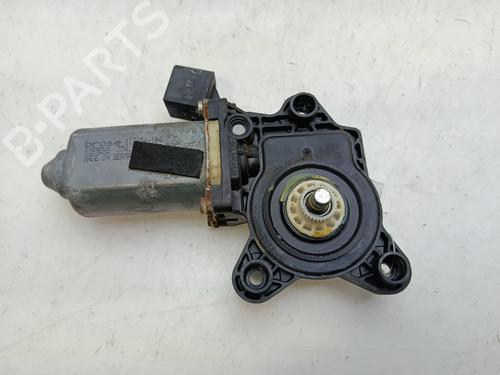 right-rear-window-motor-mercedes-benz-s-class-w220-v220-1998-1999-2000-2001-2002-2003-2004-2005-32686009 main image