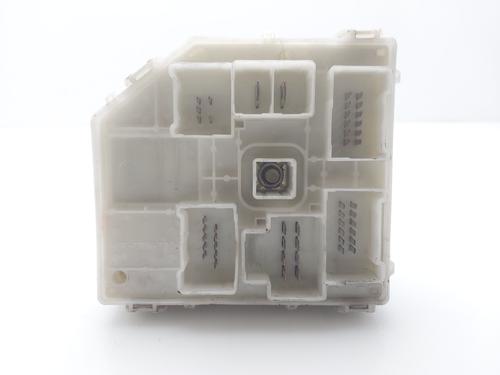Fuse box TOYOTA RAV 4 II (_A2_) 2.0 4WD (ACA21, ACA20) | BP16686935E1 