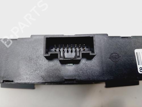 Warning SSANGYONG XLV SUV | BP31373653I22