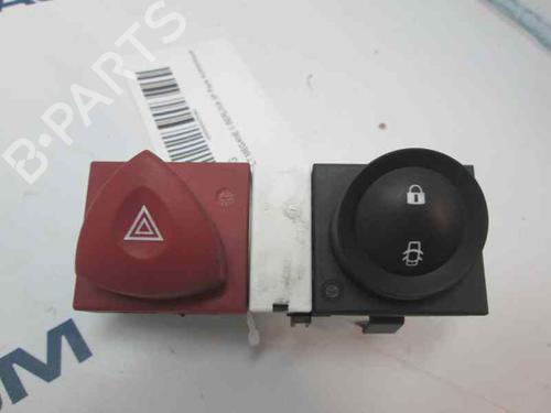 Used Warning switch RENAULT MEGANE II (BM0/1_, CM0/1_) 1.4 16V (BM0B, CM0B) (98 hp) 3667278