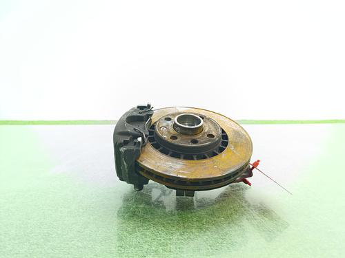 Fusée avant gauche OPEL VECTRA B (J96) 1.6 i 16V (F19) (100 hp) 31828330