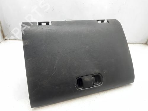 Used Glove box MITSUBISHI PAJERO III (V7_W, V6_W) 2.5 TDi (V64W) (99 hp) 12408219