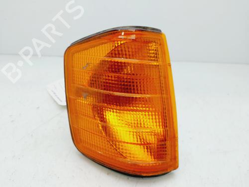 Used Right front indicator MERCEDES-BENZ 190 (W201) E 2.3 (201.028) (136 hp) 30093339