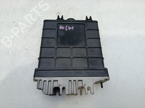 engine-control-unit-ecu-audi-a4-b5-8d2-1994-1995-1996-1997-1998-1999-2000-2001-31850384 main image