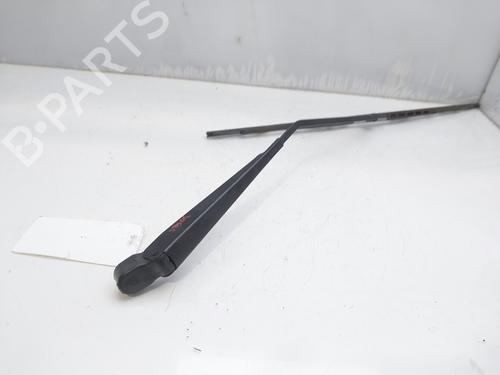 Used Rear windshield wiper arm MITSUBISHI CARISMA (DA_) 1.9 TD (DA4A) (90 hp) 12420315