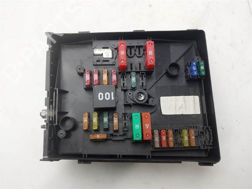 fuse-box-vw-golf-vi-5k1-2008-2009-2010-2011-2012-2013-2014-38288141 main image