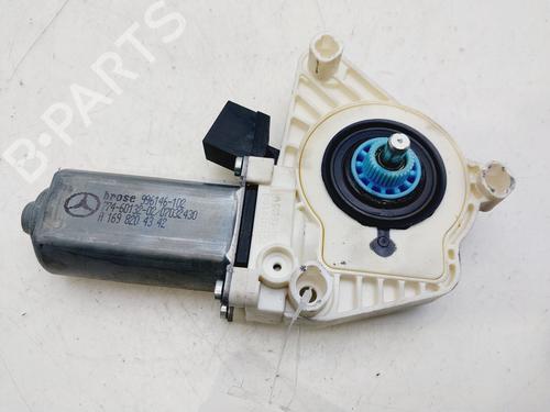 Rudehejsemotor forskærm venstre MERCEDES-BENZ A-CLASS (W169) A 160 (169.031, 169.331) (95 hp) 30614104