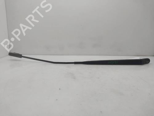 front-windshield-wiper-arm-renault-clio-iii-br01-cr01-2005-2006-2007-2008-2009-2010-2011-2012-2013-2014-39691656 main image