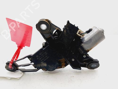 Used Rear wiper motor TOYOTA YARIS (_P9_) 1.4 D-4D (NLP90_, NLP90R) (90 hp) 30530097