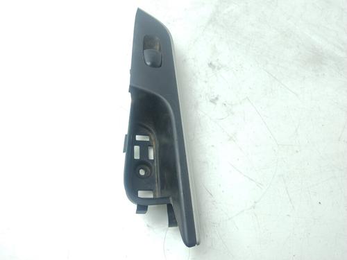 Interrupteur de vitre arrière gauche NISSAN NAVARA NP300 Pickup (D23, D23T) [2014-2026]  31978992