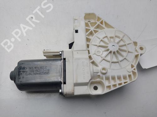 Used Right front window motor Right front window motor AUDI A1 (8X1, 8XK) 1.6 TDI (90 hp) 32679119 32679119
