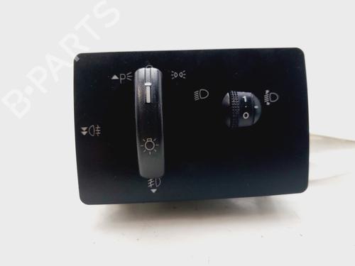 Used Headlight switch FORD FOCUS II (DA_, HCP, DP) 1.6 (100 hp) 28191420