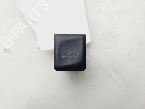 Used Switch RENAULT CLIO IV (BH_) [2012-2021]  31091192