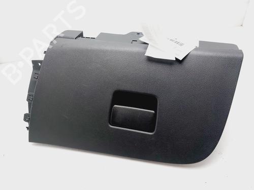 Used Glove box OPEL ASTRA K Sports Tourer (B16) 1.6 CDTi (35) (136 hp) 18602823